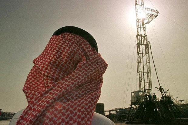 عربستان صادرات نفت به آمریکا را کاهش می دهد