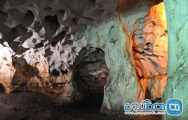 غار کارائین یکی از جاذبه های گردشگری آنتالیا به شمار می غار کارائین یکی از جاذبه های گردشگری آنتالیا به شمار می رود