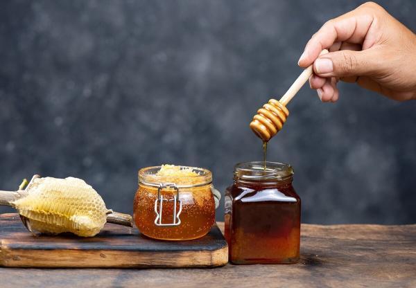 چگونه با عسل وزن کم کنیم؟